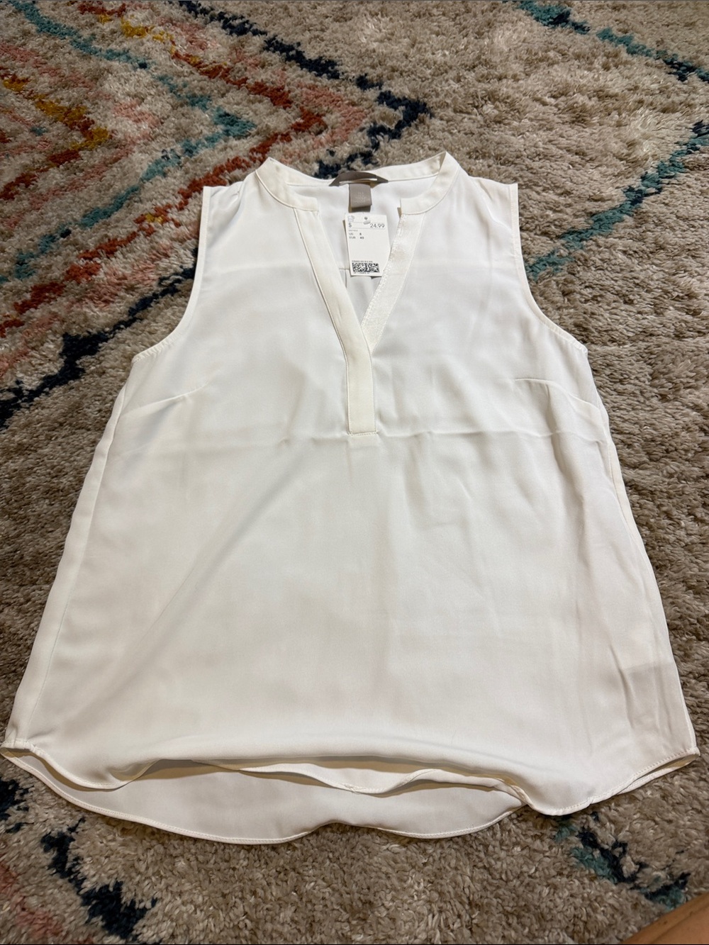 H&M White Sleeveless Split-Neck Shell Top
